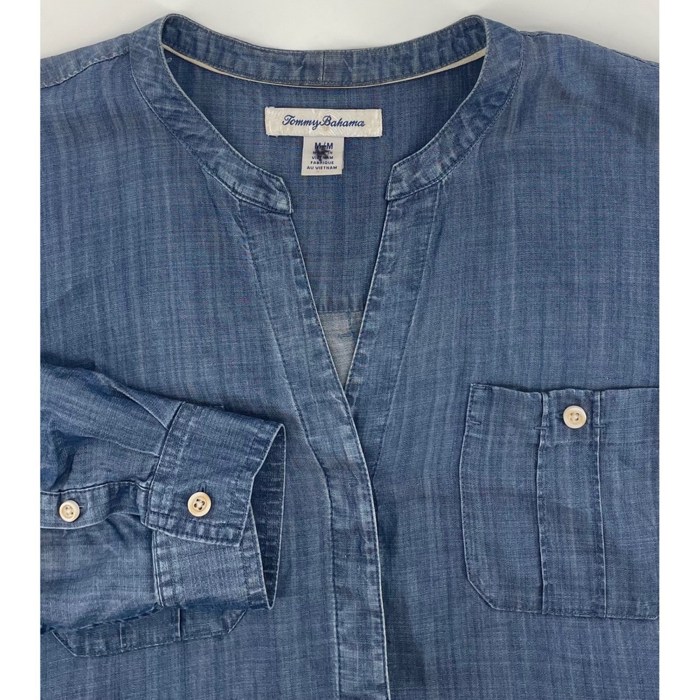 Tommy Bahama Button Down Women M Blue Tencel Lyocell Roll Tab Sleeve Chambray